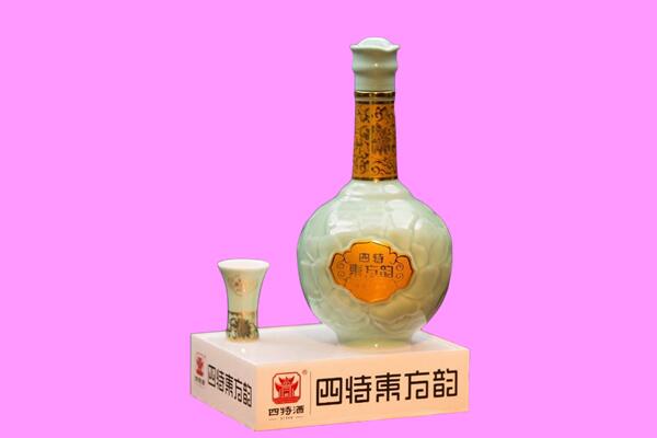镇远县回收四特酒.jpg